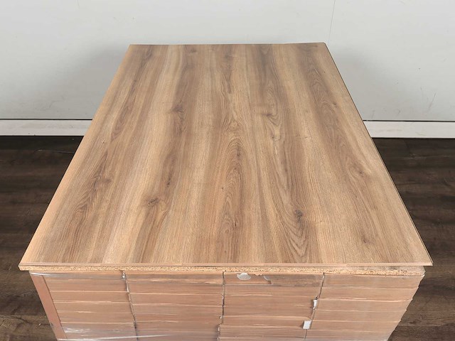 84 m2 laminaat plank watervast - 1383 x 193 x 8 mm - afbeelding 3 van  4