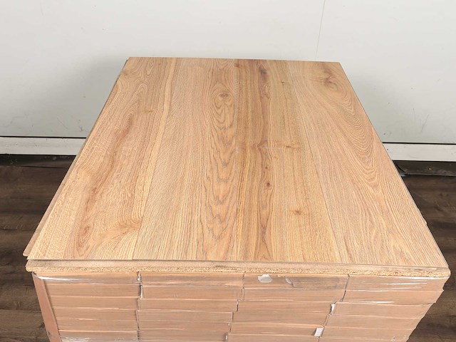 84 m2 pvc click vinyl plank - 1220 x 240 x 4,2 mm - afbeelding 1 van  1