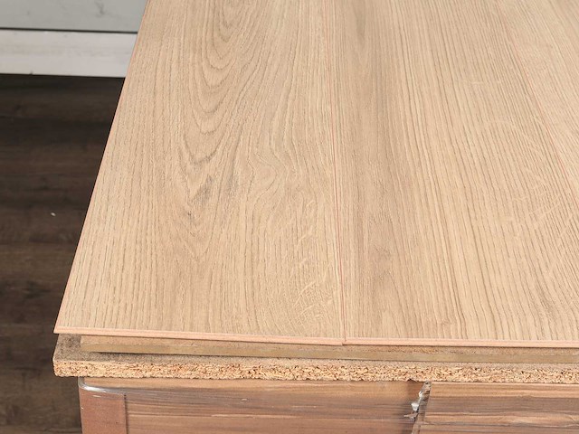 86 m2 laminaat plank - 1383 x 193 x 8 mm - afbeelding 2 van  4