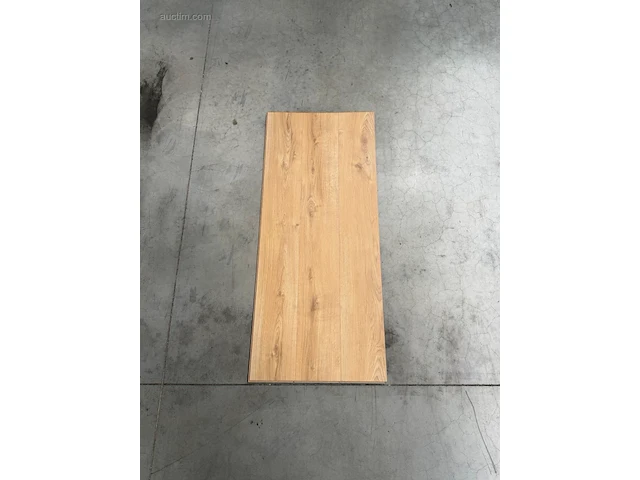 86,40 m² laminaatvloer 8mm - afbeelding 1 van  3