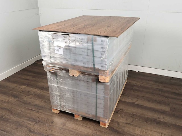 87 m2 laminaat plank watervast - 1290 x 193 x 10 mm - afbeelding 4 van  4