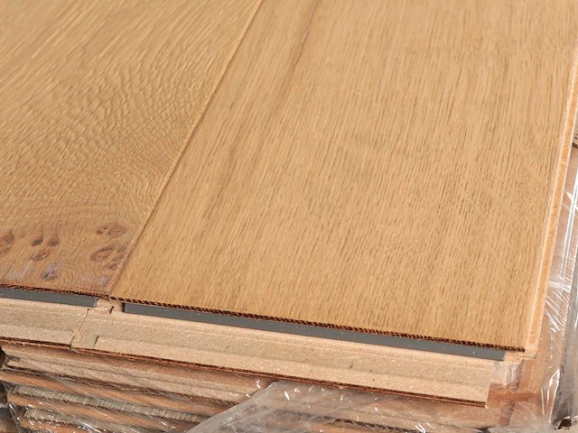 87 m2 parket eiken xl mutliplank - 1820 x 145 x 14 mm - afbeelding 2 van  4