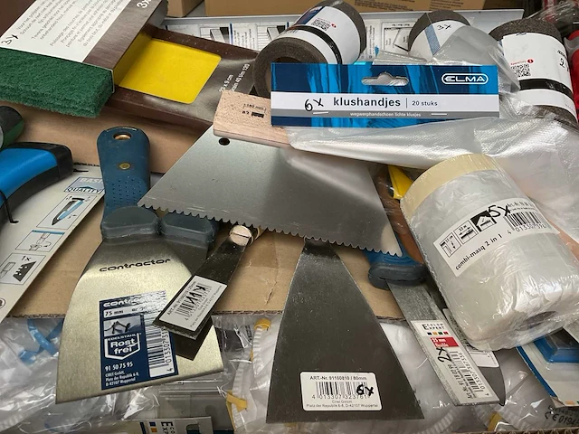 87 x schildersgereedschap - afbeelding 12 van  16