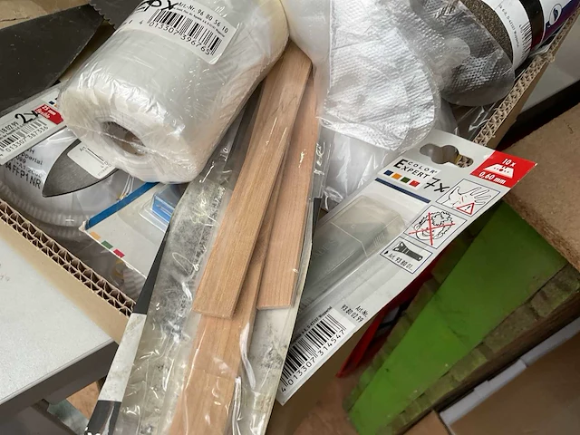 87 x schildersgereedschap - afbeelding 14 van  16
