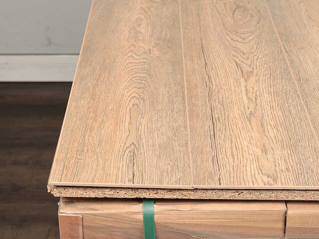 89 m2 laminaat plank - 1383 x 193 x 10 mm - afbeelding 2 van  4