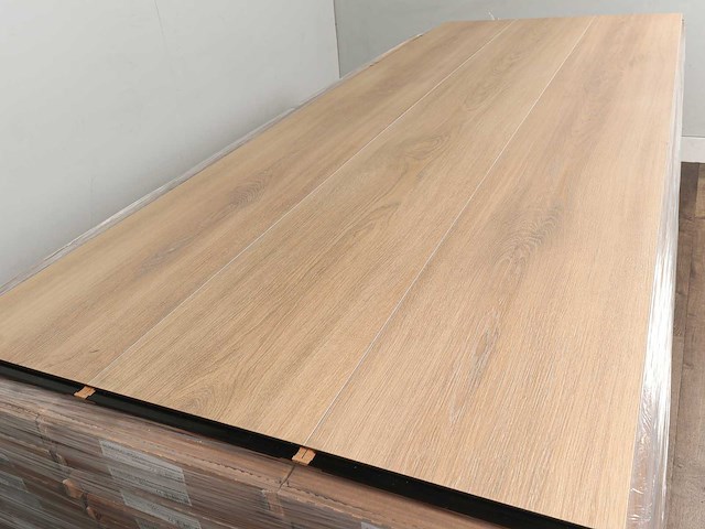 89 m2 laminaat xl plank berry alloc - 2410 x 303 x 12,3 mm - afbeelding 3 van  4