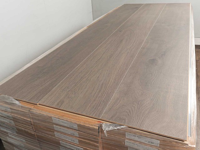 89 m2 laminaat xl plank berry alloc - 2410 x 303 x 12,3 mm - afbeelding 3 van  4