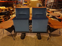 8x 2-zit theaterstoel + bijhorende tafeltjes