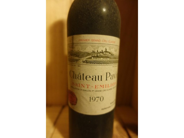 8x 75cl chateau pavie 1970 - afbeelding 2 van  3
