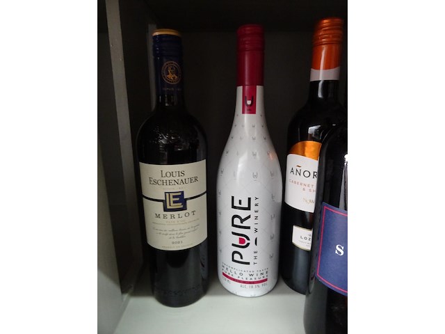 8x 75cl diverse rode wijn - afbeelding 4 van  5