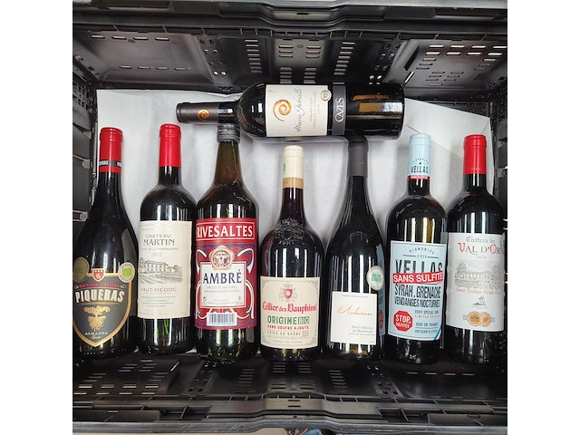 8x 75cl diverse rode wijnen - afbeelding 1 van  1