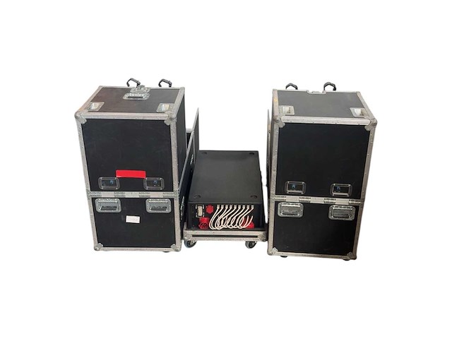 8x adb warp dl 12°–30° high performance profile spotlights incl. 2x flightcases + etc ballast for 9x etc msr / adb warp dl projectors incl. flightcase - afbeelding 2 van  2