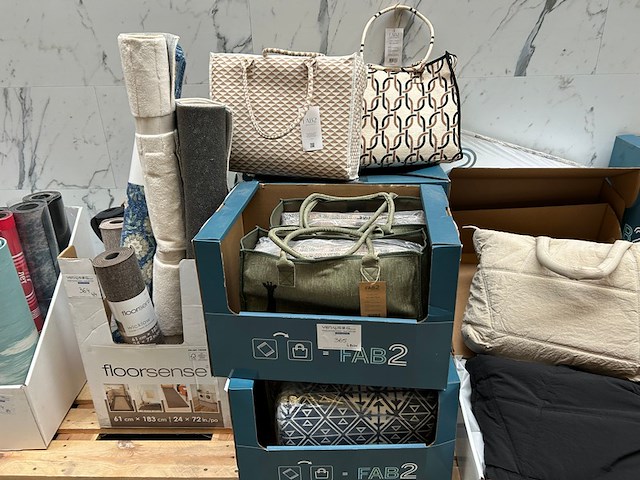 8x design tapijt in design tas - afbeelding 1 van  4