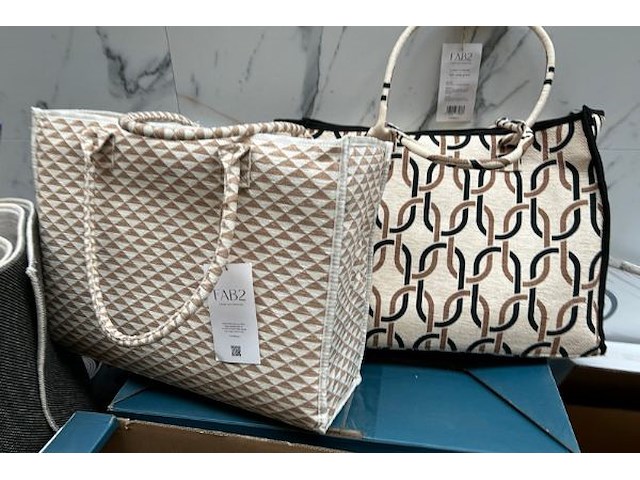 8x design tapijt in design tas - afbeelding 2 van  4