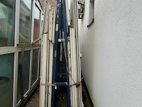 ± 8x diverse pvc ramen - afbeelding 2 van  2