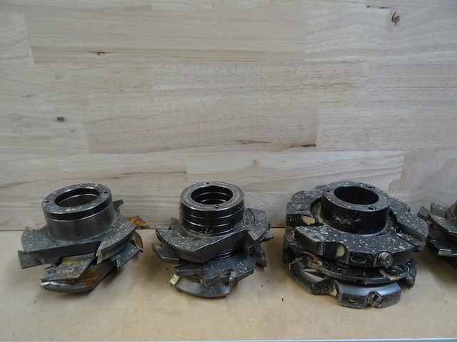 8x frees - afbeelding 1 van  11