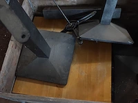 8x houten tafel met metalen onderstel - afbeelding 3 van  5