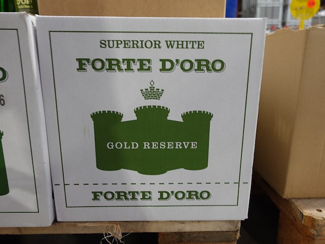8x karton witte wijn forte d'oro - afbeelding 2 van  3