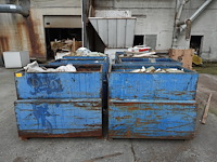 8x metalen container + inhoud - afbeelding 1 van  6