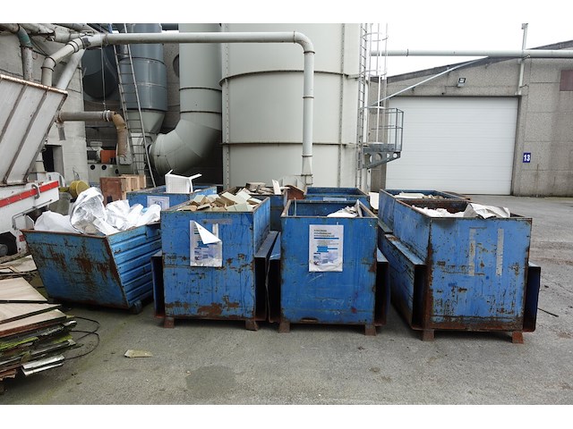 8x metalen container + inhoud - afbeelding 2 van  6