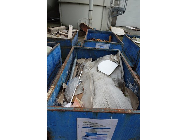 8x metalen container + inhoud - afbeelding 5 van  6