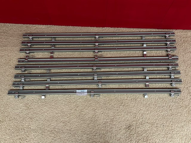 8x ophangrail voor tapijten - afbeelding 1 van  6