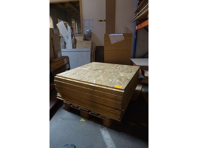 8x pallet versneden houten platen - afbeelding 1 van  2
