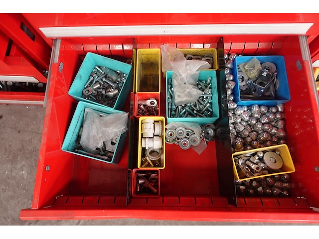 8x rek / kast met inhoud - afbeelding 7 van  50