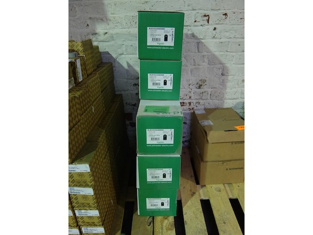 8x schneider varplus can hduty - afbeelding 1 van  5