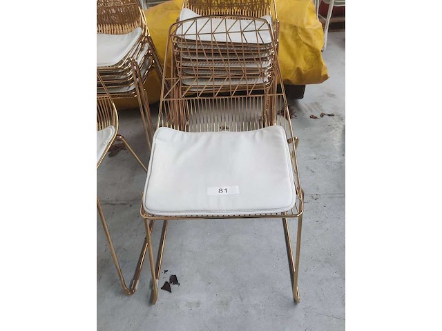 8x stoel goud + kussen (8x) - afbeelding 1 van  3