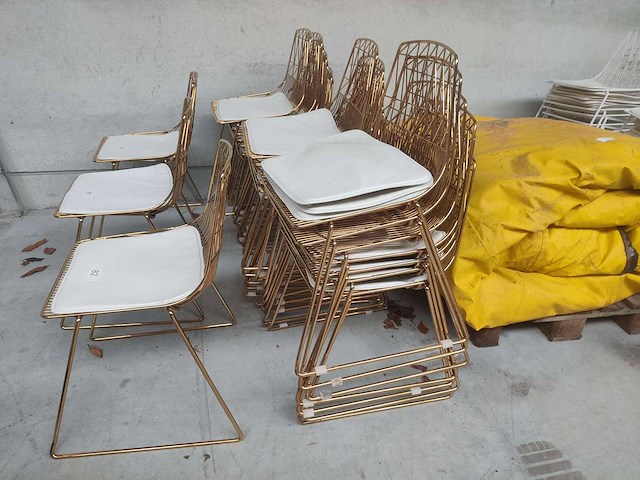 8x stoel goud + kussen (8x) - afbeelding 2 van  2
