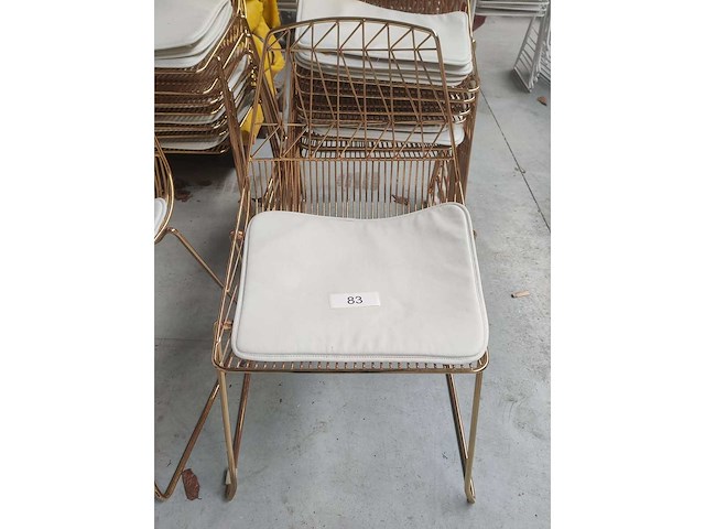 8x stoel goud + kussen (8x) - afbeelding 1 van  3