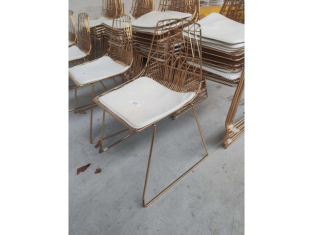 8x stoel goud + kussen (8x) - afbeelding 2 van  3