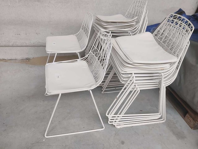 8x stoel wit + kussen (8x) - afbeelding 5 van  5