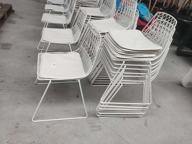 8x stoel wit + kussen (8x) - afbeelding 3 van  3