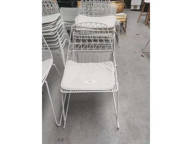 8x stoel wit + kussen (8x) - afbeelding 1 van  2