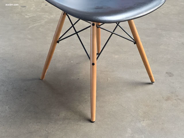 (8x) stoelen vitra aemes - afbeelding 2 van  4