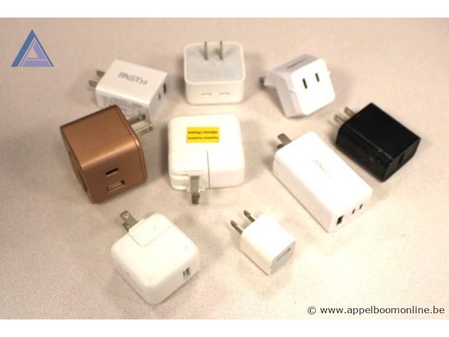8x usb laders, waaronder fast en anker, werking niet gekend - afbeelding 1 van  1