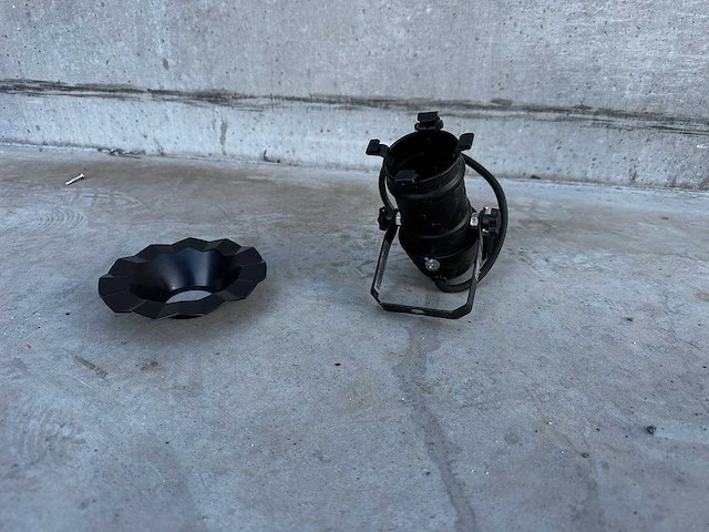 8x used par 36 - black gu10 - afbeelding 2 van  4