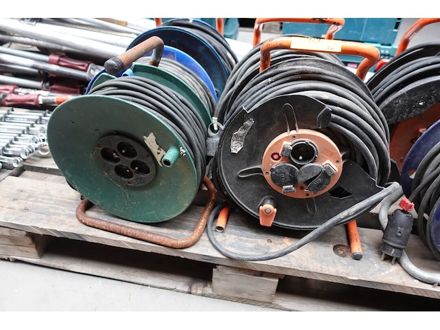 8x verlengkabel op haspel - afbeelding 5 van  6