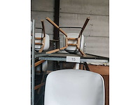 8x witte barstoel (houten frame (excl. transportkar) (8x)