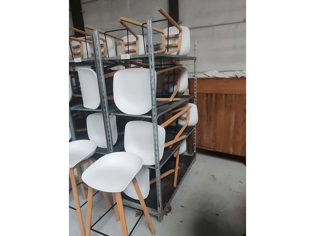 8x witte barstoel (houten frame (excl. transportkar) (8x) - afbeelding 3 van  3