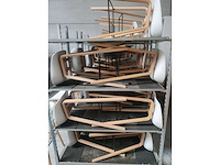 8x witte barstoel (houten frame (excl. transportkar) (8x)