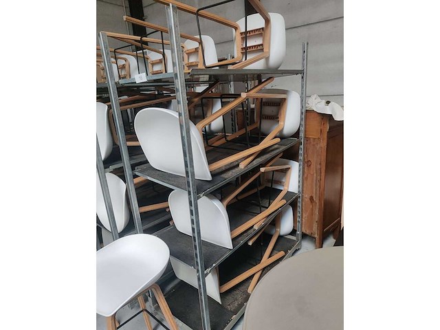 8x witte barstoel (houten frame (excl. transportkar) (8x) - afbeelding 3 van  3