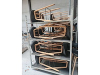 8x zwarte barstoel (houten frame (excl. transportkar)) (8x) - afbeelding 4 van  4
