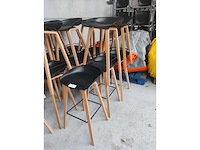 8x zwarte barstoel (houten frame (excl. transportkar)) (8x) - afbeelding 3 van  3
