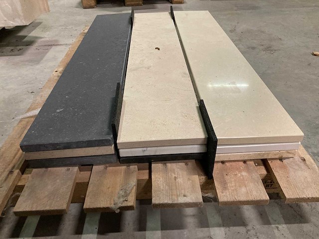 9 afgewerkte tabletten - afbeelding 2 van  4