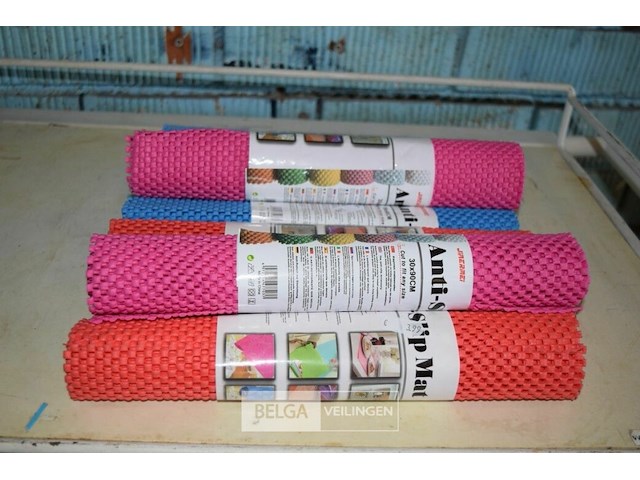 9 antislip matjes 30x90cm - afbeelding 1 van  2