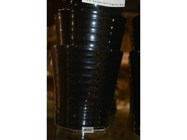 9 bloempotjes zwart motief - afbeelding 3 van  3