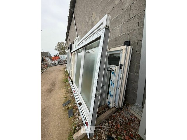 ± 9 diverse alu ramen - afbeelding 2 van  3